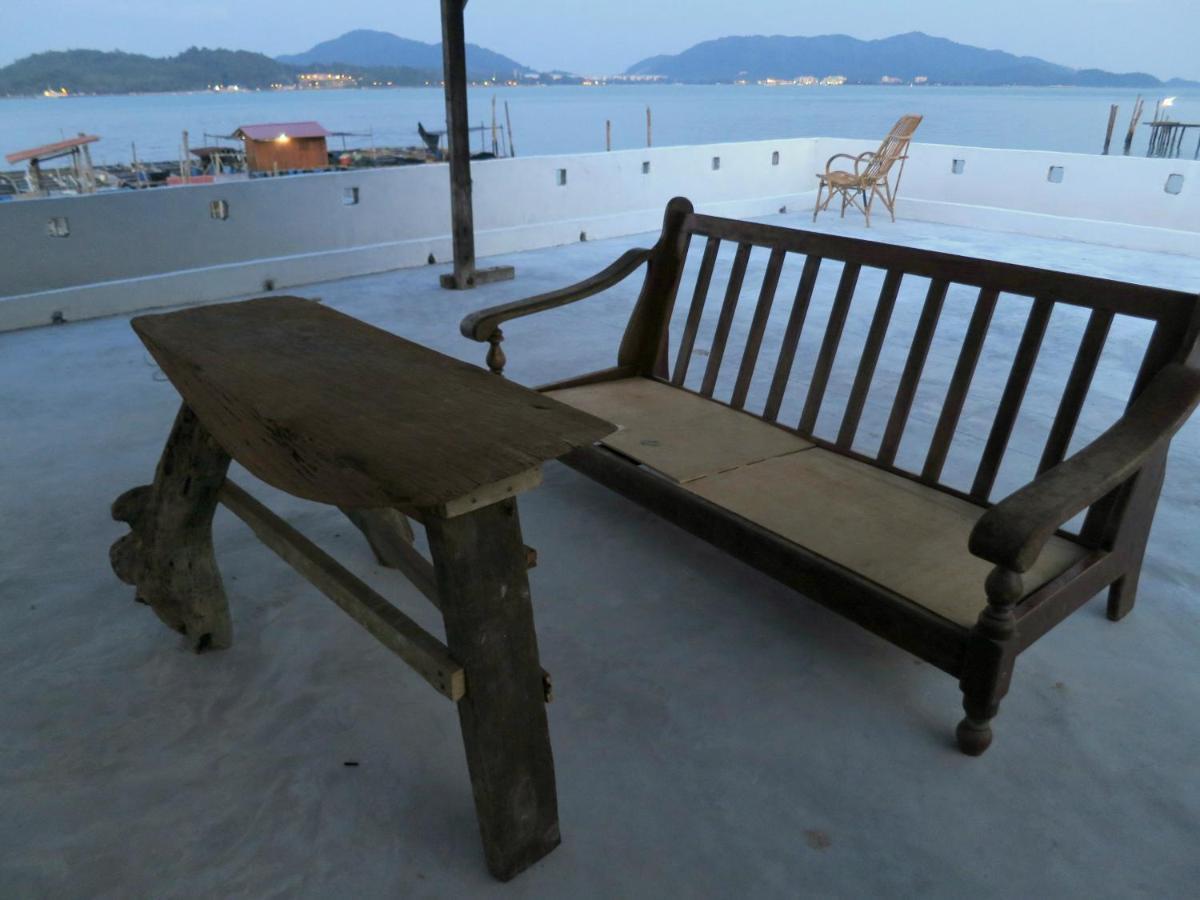 Hotel Pangkor Fish House Pekan Pangkor Exterior foto