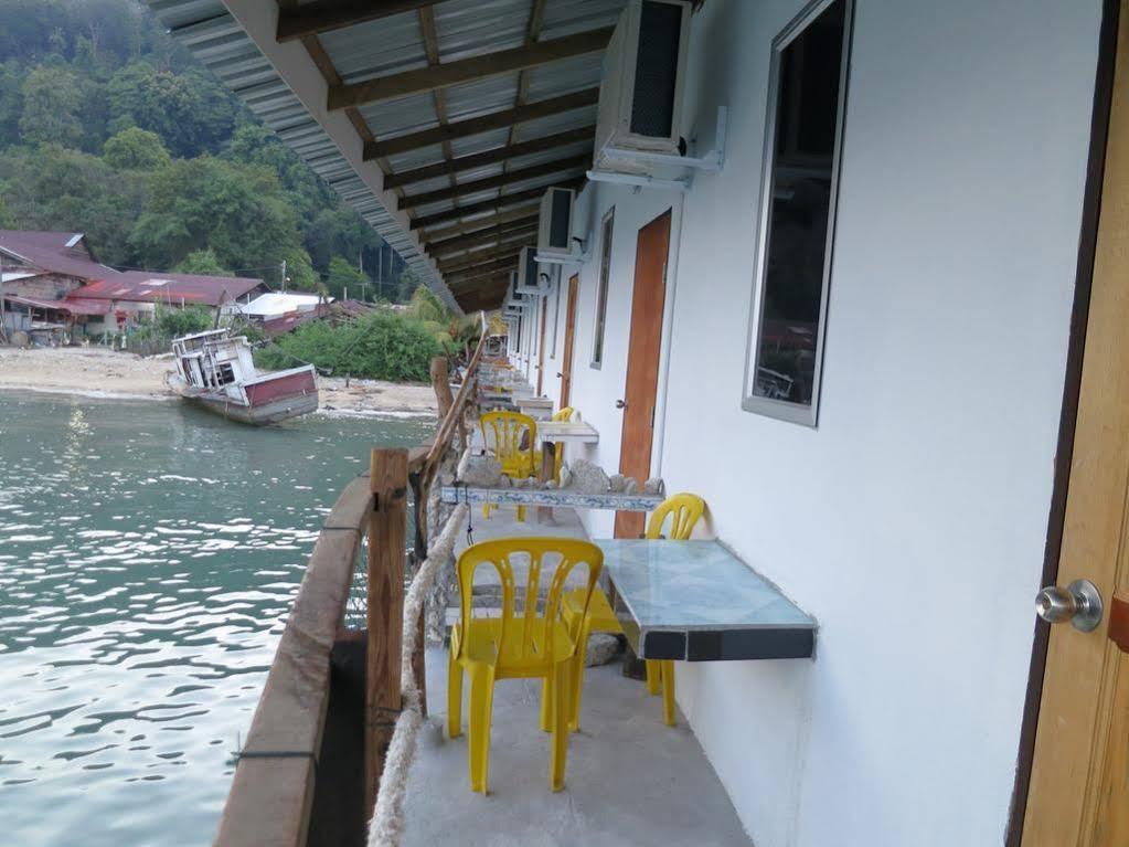 Hotel Pangkor Fish House Pekan Pangkor Exterior foto